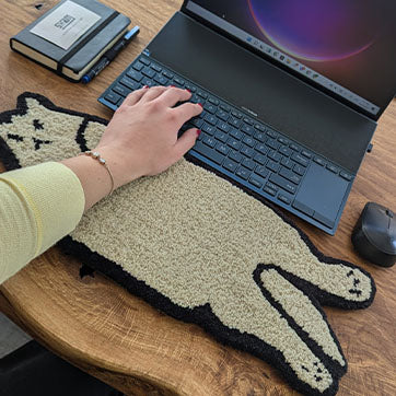 Paws & Relax Wrist Rest